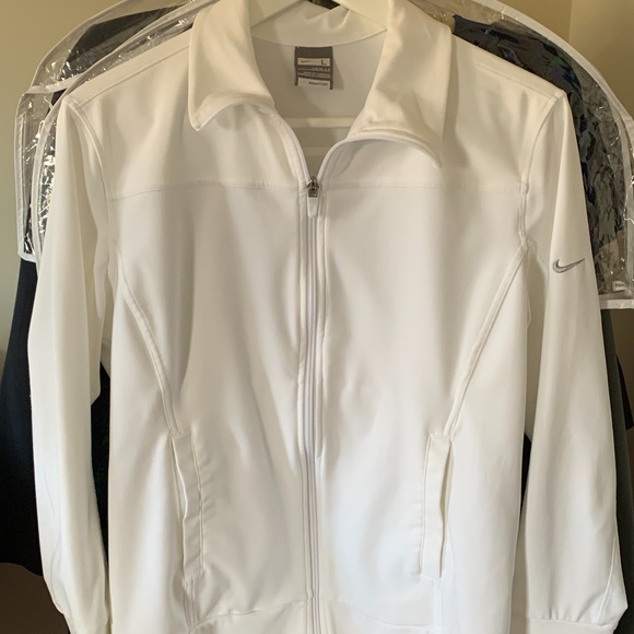 Nike Training Jacket - Picture 2 of 6